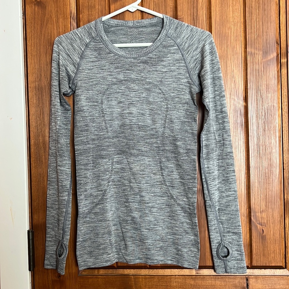 WOMENS LULULEMON SWIFTLY TECH LONG SLEEVE SHIRT GREY SIZE 4